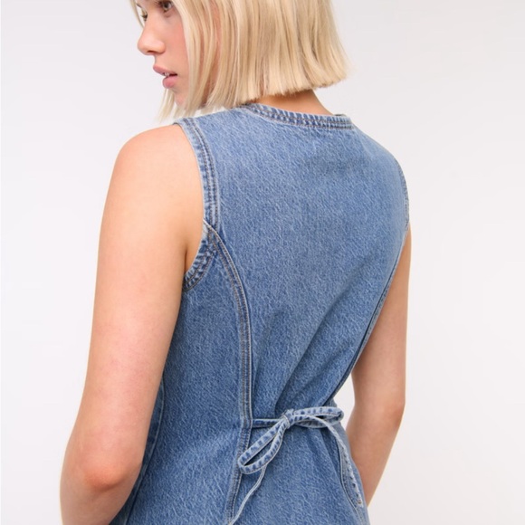 A&F Denim Vest - Picture 4 of 7